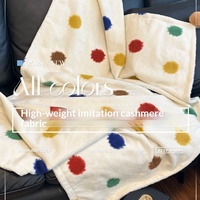 Koreanische gewebte Polka-Dot Pom-Pom Kunstfell-Minimalist-Decke für Schlafzimmer, Sofa und Büro – Weiche Nickerchendecke