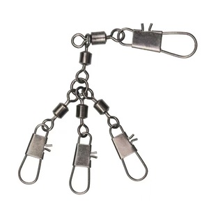 ALPHA  Connecteur de ligne de pêche en acier à haute teneur en carbone avec émerillon rotatif à 4 voies et agrafe de verrouillage - Product Image 1