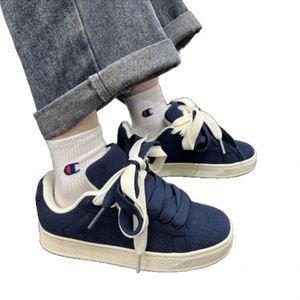 Tendance nationale : Chaussures de skate rétro à semelle épaisse pour femme, style Hong Kong, chic et de niche, à double lacet, pour l'automne, décontractées et sportives - Product Image 2