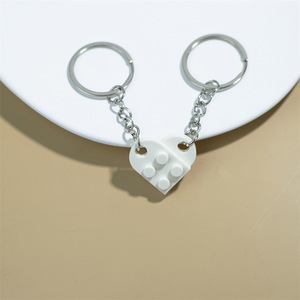 <span class=keywords><strong>Porte</strong></span>-clés multicolore en forme de cœur, style dessin animé vintage, en alliage tendance pour les amoureux, design à emboîtement séparé - Product Image 4