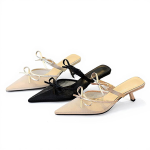 Tacco gattino décolleté donna tacco <span class=keywords><strong>con</strong></span> fiocco in pizzo disegno a punta a punta e cinturino per eleganti look estivi in stile coreano - Product Image 1