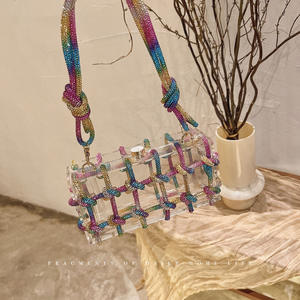 Acrylique Transparent Boîte Petit Sac Carré 2024 Nouveau Dîner Tissé Diamant Sac À Main Femme - Product Image 4