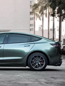 Pellicola Vinilica Autoadesiva in PET Effetto Metallo Liquido Lucido a Specchio per Personalizzazione Carrozzeria <span class=keywords><strong>Auto</strong></span> - Product Image 4