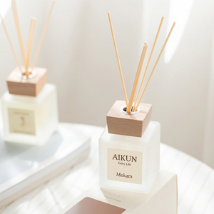 Aikun MOQ30pcs 3 Day Sample 7 Day Ship Cream 200ml Square Glass Sticker Logo Box Custom Scent Long Lasting Reed <b>Diffuser</b> Set - Product Image 3