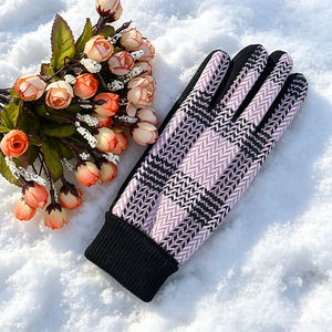 Gants d'hiver pour femmes, doublés polaire, chauds, compatibles écran tactile, motifs brodés personnalisables, vente en gros, pour l'extérieur, avec broderie - Product Image 4