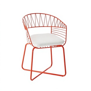 Chaise décorative de fil de métal de chambre à coucher de qualité supérieure meubles de maison plus grand design nouveau look chaise de salon de couleur rouge - Product Image 1