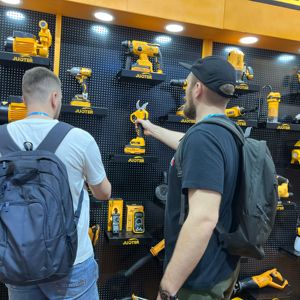 Rechtvaardiger Uitstekende Kwaliteit Gebouw Industriële Bouw Kruiwagen Zware Handgereedschap Diepe Emmer Wiel Kruiwagen - Product Image 2