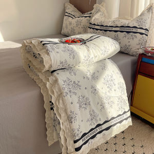 Edredón de Verano de Doble Capa con Diseño Floral Pequeño Estilo Coreano/Edredón Fresco de Verano - Product Image 4