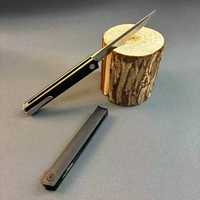 Couteau de collection EDC pliant ultra-mince à lame longue 7097, manche noir texturé, clip de poche en métal, lame à bouton-poussoir