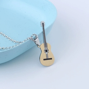 Collier minimaliste en forme de guitare acoustique, pendentif de style vintage pour un usage quotidien et les festivals de musique - Product Image 5
