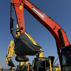 รถขุดตีนตะขาบ Doosan DX300 มือสอง สภาพดี คุณภาพเยี่ยม น้ำหนัก 30 ตัน เครื่องจักรขนาดใหญ่ รุ่น DX320 DX370 DX500 ราคาถูก - Product Image 4