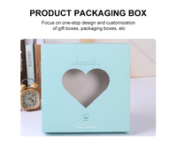 Boîtes d'expédition en papier kraft jetables personnalisées en gros avec fenêtre en forme de cœur, fermeture pour Noël et mariages, gaufrage et pelliculage à chaud doré