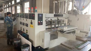 Özel Logo baskılı kahverengi geri dönüşümlü ambalaj mailler karton güçlü oluklu hareketli nakliye karton kutular - Product Image 4