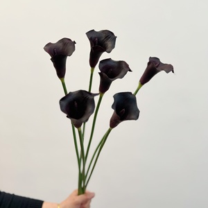 D-219 Fleurs artificielles de lys Cala de haute qualité, toucher réel, couleur <span class=keywords><strong>bordeaux</strong></span>, en PU, pour <span class=keywords><strong>la</strong></span> décoration de mariage et de <span class=keywords><strong>la</strong></span> maison - Product Image 2