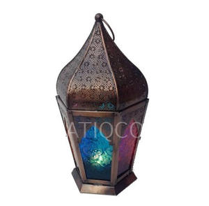 Estilo europeo Shabby Chic Metal Lantern Shabby Chic Material de hierro para patio al aire libre Decoración de Navidad Decoraciones de fiesta - Product Image 2