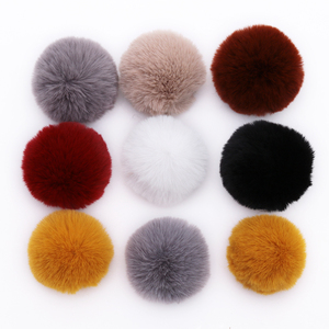 All'ingrosso Logo personalizzato rosa peloso Puffy in pelliccia <span class=keywords><strong>di</strong></span> volpe sintetica Pom Pom Puff Puff Puffball Puffball pompon palline portachiavi - Product Image 1