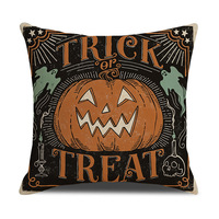 Coussin carré en polyester à imprimé animalier festif pour Halloween et Noël, avec motif citrouille et crâne, pour usage hôtelier