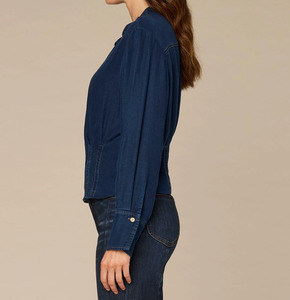 <span class=keywords><strong>Camicia</strong></span> di <span class=keywords><strong>Jeans</strong></span> Blu da <span class=keywords><strong>Donna</strong></span> con Spalle Arricciate, Collo Annodato, Taglio Corto e Vita Aderente - Product Image 4