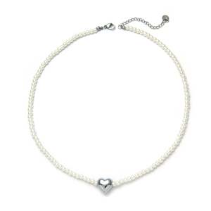 Collier de perles avec pendentif cœur en acier inoxydable 316L plaqué or PVD, bijoux durables et résistants pour femmes - Product Image 1