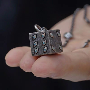 Collier de haute qualité JJK Satoru <span class=keywords><strong>Gojo</strong></span> Prison Realm Dice avec motifs oculaires, idéal comme cadeau promotionnel - Product Image 3