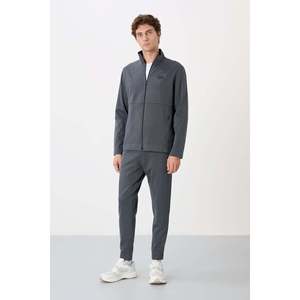 Conjunto Deportivo Air Jones para Hombre, Corte Estándar, Color Gris Oscuro, con Tela de Mezcla de Poliéster, Viscosa y Elastano, para Uso Casual y Deportivo - Product Image 1