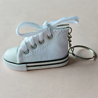 Porte-clés de chaussure en alliage de zinc avec mousqueton en toile mini 7,5 cm, design réaliste, impression numérique - Marque Huakai Modèle 461