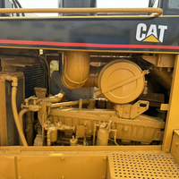 Bulldozer sur chenilles CAT D8R d'occasion en stock, machine d'origine prête à l'emploi, outils de travail personnalisables, prix compétitif, faible nombre d'heures de fonctionnement