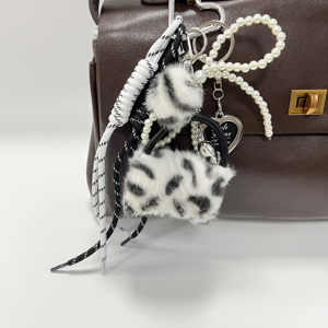 Sac en peluche imprimé léopard <span class=keywords><strong>marron</strong></span> JS avec porte-clés pour cadeaux de fête, petits animaux en peluche porte-clés pour femmes et filles - Product Image 6