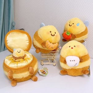 Peluche a Forma di Ape Personalizzato Mia, Simpatico Giocattolo Insetto Imbottito, Portachiavi in Peluche, Ciondolo per Borsa, <span class=keywords><strong>Regalo</strong></span> per Bambini e Ragazze, <span class=keywords><strong>Regalo</strong></span> di Compleanno - Product Image 3
