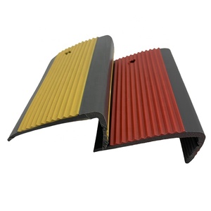 Profilé antidérapant <span class=keywords><strong>Unitech</strong></span> en PVC souple 50 mm x 50 m pour escaliers intérieurs/extérieurs – Design moderne et flexible, installation facile, garantie 2 ans, 25 mm - Product Image 5