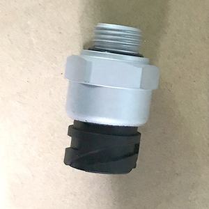 KARNO Bon <span class=keywords><strong>Prix</strong></span> Pièces automobiles Oem 4410441020 1450872 1652528 1783123 41200703 41200718 504103341 Capteur de pression d'air pour DF IVEC - Product Image 2