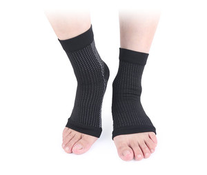 Chaussettes <span class=keywords><strong>de</strong></span> compression en nylon pour hommes et femmes, soutien <span class=keywords><strong>de</strong></span> la cheville, <span class=keywords><strong>bas</strong></span> élastiques antidérapants pour fascia, chaussettes <span class=keywords><strong>de</strong></span> cyclisme personnalisées pour le <span class=keywords><strong>sport</strong></span> - Product Image 4