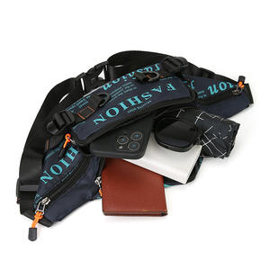 Sac de poitrine à la mode pour hommes, sac de taille en nylon à motif de lettres, sac à bandoulière pour tenues de tous les jours, style sport et voyage - Product Image 3