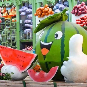 Décoration <span class=keywords><strong>de</strong></span> fruits surdimensionnés <span class=keywords><strong>de</strong></span> style dessin animé - Statues <span class=keywords><strong>de</strong></span> fruits <span class=keywords><strong>en</strong></span> fibre <span class=keywords><strong>de</strong></span> verre durables et peintes à la <span class=keywords><strong>main</strong></span> pour centres commerciaux et restaurants familiaux - Product Image 5