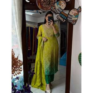 ชุดสูทผ้าไหมรัสเซียแท้ พร้อมงานปักลายบานาราซีสุดหรู สง่างาม เหมาะสำหรับงานแต่งงาน ชุดประจำชาติสำหรับผู้หญิงในโอกาสพิเศษ - Product Image 1