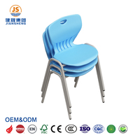 Chaise d'école empilable ergonomique et écologique en plastique PP respirant avec structure en acier pour un apprentissage collaboratif actif et moderne