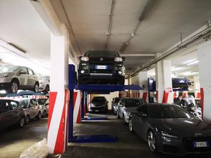 Elevador Mecánico de un Solo Poste para Estacionamiento de Automóviles de 2000 kg, Equipo Hidráulico de un Solo Poste con Certificado CE - Product Image 1