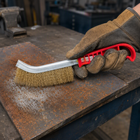 Brosse métallique courbée avec manche en plastique pour le nettoyage des tuyaux, des rainures, des coins et l'élimination des scories de soudage