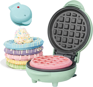 Mini <span class=keywords><strong>gaufrier</strong></span> électrique 3 en 1 machine à gâteau pour <span class=keywords><strong>petit</strong></span> déjeuner formes personnalisées petite machine à gaufres - Product Image 1
