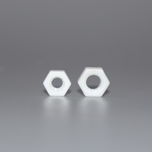 Écrou hexagonal isolé en nylon PA66 blanc de haute qualité 94V0, ignifuge et anticorrosion, pour applications industrielles - Product Image 4