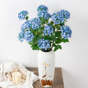 Hortensias Artificiales Directas de Fábrica, 3 Cabezas, Flores Artificiales de Seda con Tacto Real para Decoración Navideña y de Año Nuevo Chino - Product Image 2