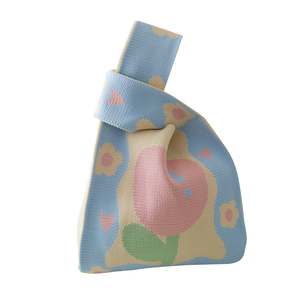 Bolsa de Mano de Poliéster Tejido Grueso para el Día de la Mujer (8 de Marzo), Diseño Floral de Corazón y Tulipán, Ideal como Regalo o Recuerdo - Product Image 2