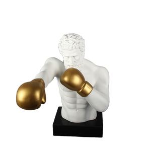 Sculpture <span class=keywords><strong>de</strong></span> buste <span class=keywords><strong>de</strong></span> boxer <span class=keywords><strong>de</strong></span> style <span class=keywords><strong>grec</strong></span> avec des gants <span class=keywords><strong>de</strong></span> boxe en or Statue en résine moderne pour <span class=keywords><strong>la</strong></span> décoration intérieure Art Display Man Cave Gift - Product Image 1