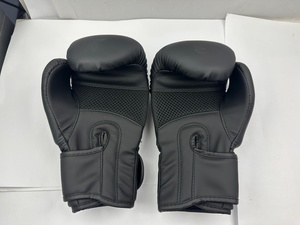 Gants de boxe en cuir PU noir, légers, pour l'entraînement, logo personnalisé, unisexe, arts martiaux, gants de frappe - Product Image 3
