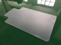 Tapis de chaise rectangulaire transparent en PVC écologique antidérapant pour usage domestique, surface lisse pour roulettes
