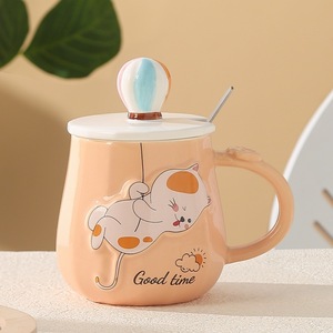 MM Tasse mit Löffel Frauen bunte Ballon Paar Kaffee Milch Tee Wasser Glas Tassen niedlich 470ml geprägte Katze Keramik Tasse Kaffeetasse - Product Image 6