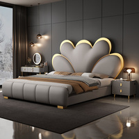 Nouveau Lit de Luxe en Cuir Rembourré avec Rangement, Ensemble de Meubles de Chambre, Cadre de Lit King Size Doré pour Hôtel et Maison