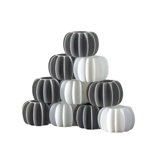 Accessoires pour la maison Machine à laver réutilisable Boule à linge en plastique PP Boules de sécheuse à <span class=keywords><strong>vapeur</strong></span> en silicone durables et écologiques - Product Image 2