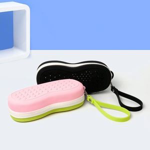 Étui portable en silicone pour lunettes de natation avec trou de drainage et protection - Product Image 2