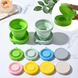 Mug à café pliable réutilisable avec logo personnalisé, résistant à la chaleur, en silicone, gobelet de voyage pliable avec couvercle - Product Image 4